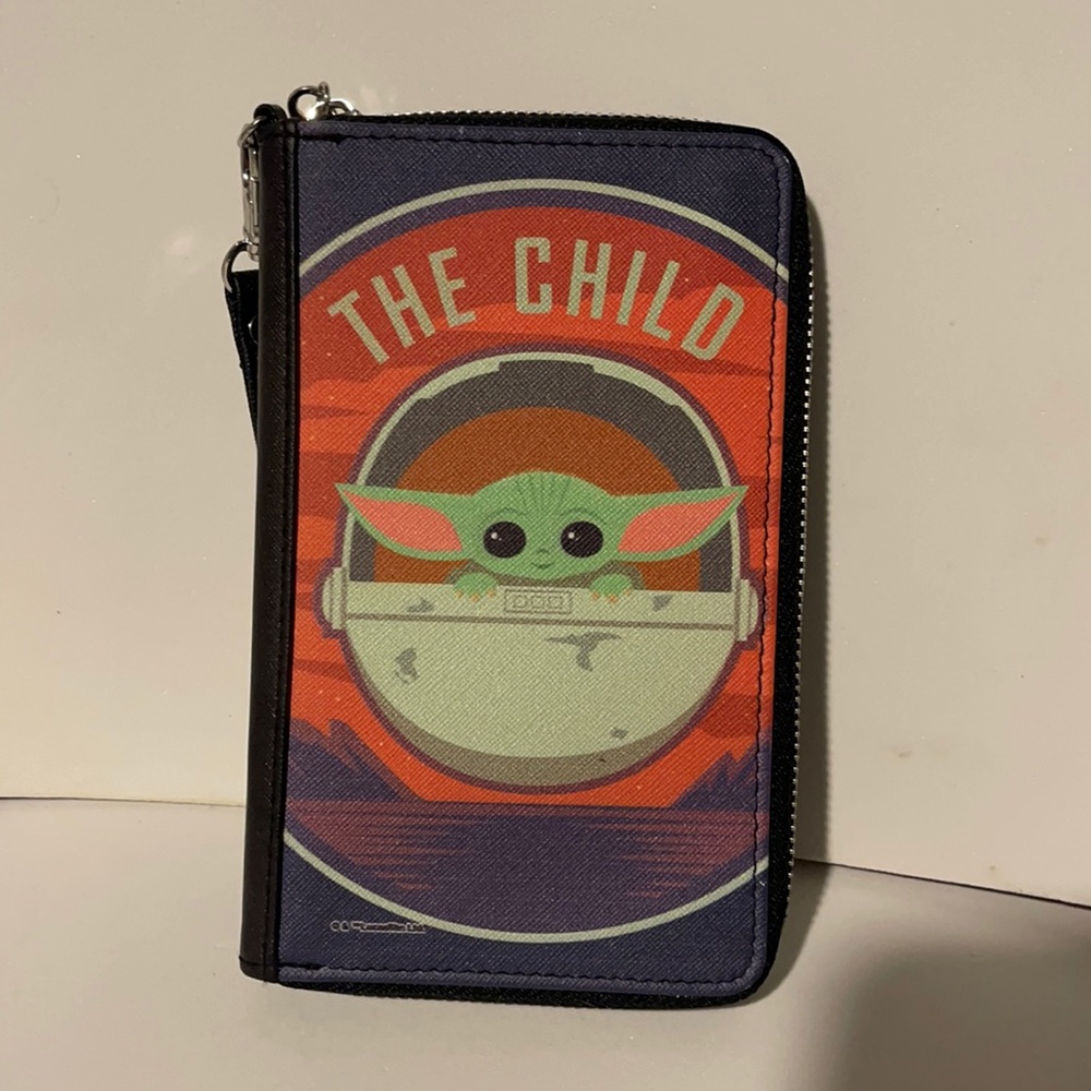 BRAND NEW BABY YODA WALLET